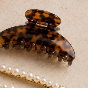 Classic Tortoise Claw by Gem & Glam House